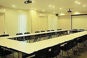 West Plaza Hotel at Lebuu Street