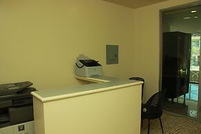 West Plaza Hotel at Lebuu Street