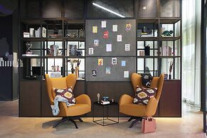 Moxy Birmingham NEC