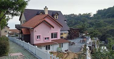 Namhae Bins House Pension