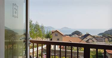 Namhae Bins House Pension