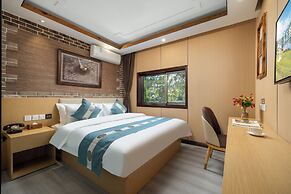 East Hotel The Forbidden City Drum Tower