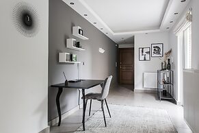 UPSTREET Modernized & Spacious 2BD Apartment in Chalandri