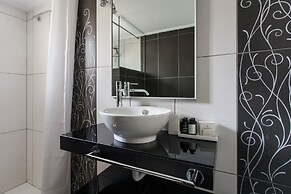 UPSTREET Modernized & Spacious 2BD Apartment in Chalandri