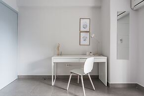 UPSTREET Modernized & Spacious 2BD Apartment in Chalandri