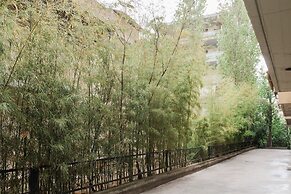 UPSTREET Modernized & Spacious 2BD Apartment in Chalandri