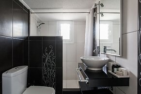 UPSTREET Modernized & Spacious 2BD Apartment in Chalandri