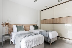 UPSTREET Modernized & Spacious 2BD Apartment in Chalandri