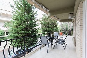 UPSTREET Modernized & Spacious 2BD Apartment in Chalandri