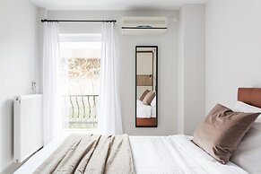 UPSTREET Modernized & Spacious 2BD Apartment in Chalandri