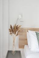 UPSTREET Modernized & Spacious 2BD Apartment in Chalandri