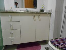 Gohouse - Visconde 402 B