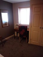 Victoria Cloisters Apartments