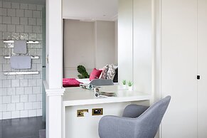 Luxurious Hammersmith Apartment