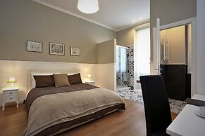 Romantica Guest House