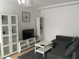 Trendy New & Large 3 Beds, 90m2 in City Center