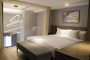 Crowne Plaza Wuhan Development Zone by IHG