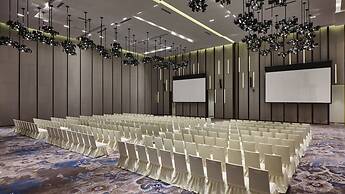 Crowne Plaza Wuhan Development Zone by IHG