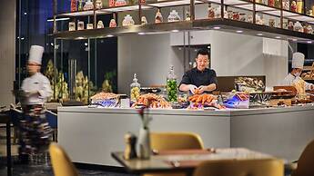 Crowne Plaza Wuhan Development Zone by IHG