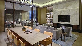 Crowne Plaza Wuhan Development Zone by IHG