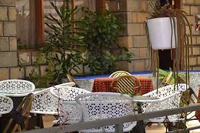 Falls Hippo Point Hotel