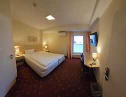 Hotel-Pension Altes Weinhaus