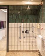 The Gate London City