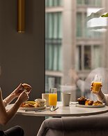 The Gate London City