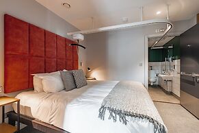 The Gate London City