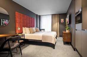 The Gate London City