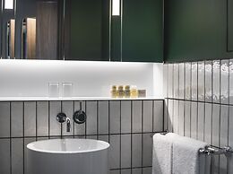 The Gate London City