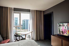 The Gate London City