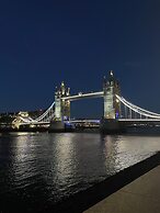 The Gate London City