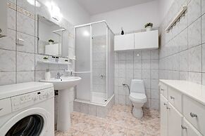 Dom & House - Apartments Monte Cassino City Center