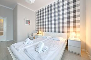 Dom & House - Apartments Monte Cassino City Center