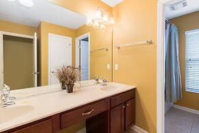 Pineapple Palms by VillaDirect