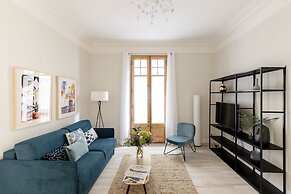 Aspasios Gracia Apartments