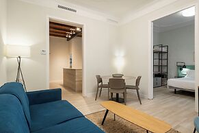 Aspasios Gracia Apartments