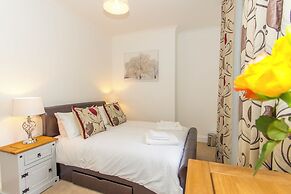 Admiralty street by Pureserviced