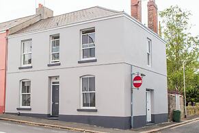 Admiralty street by Pureserviced