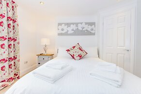 Admiralty street by Pureserviced