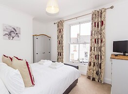 Admiralty street by Pureserviced