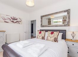 Admiralty street by Pureserviced