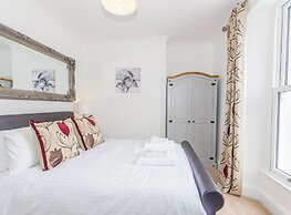 Admiralty street by Pureserviced