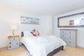 Admiralty street by Pureserviced