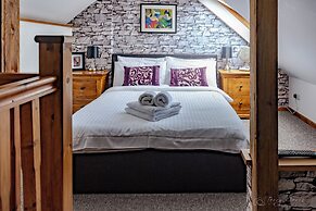 White Lanes by Pureserviced