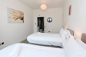 Sapphire House Apartments