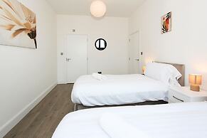 Sapphire House Apartments