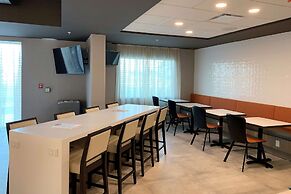 Wingate by Wyndham Kanata West Ottawa