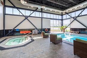 Wingate by Wyndham Kanata West Ottawa